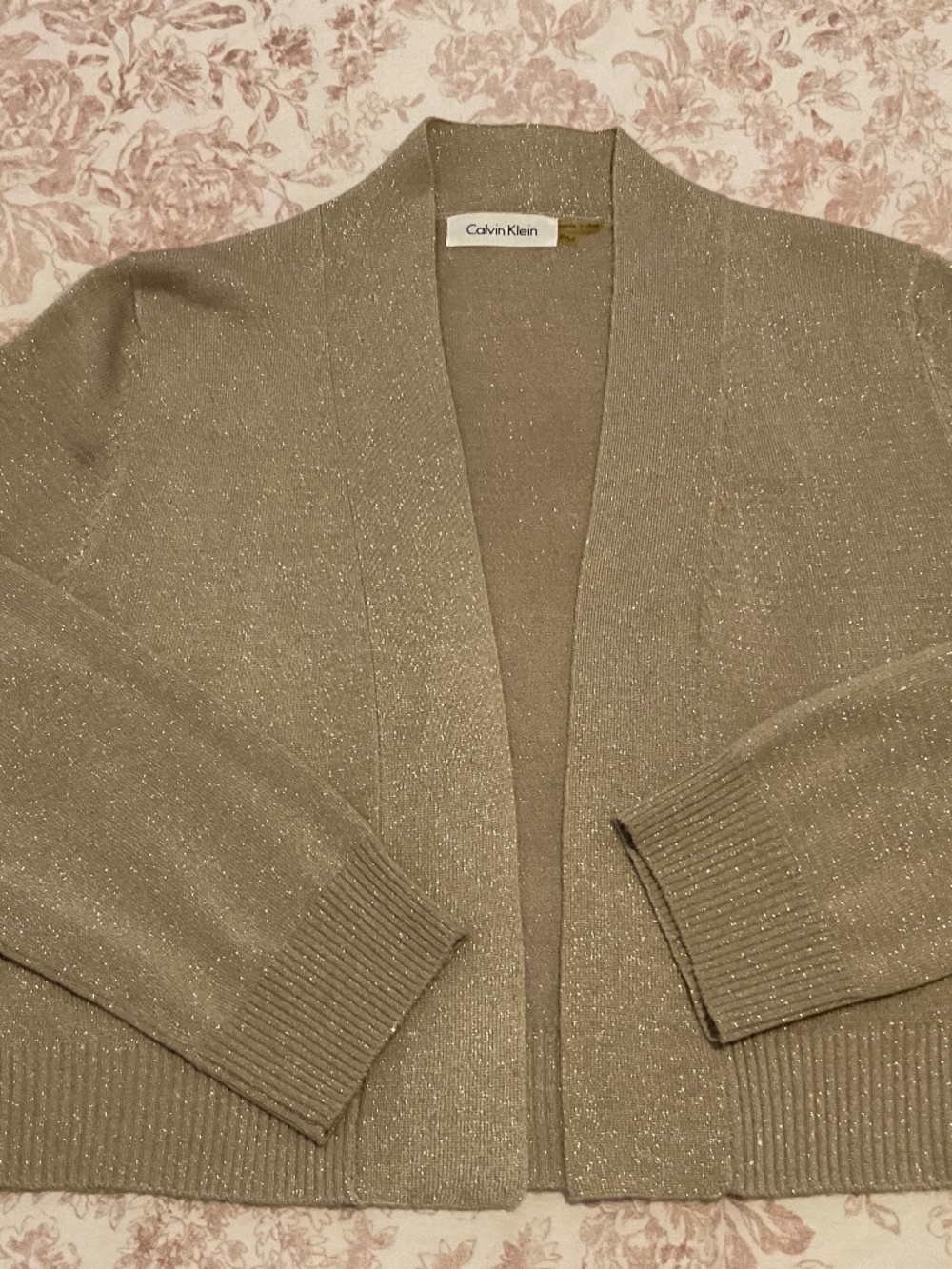 Calvin Klein Shrug